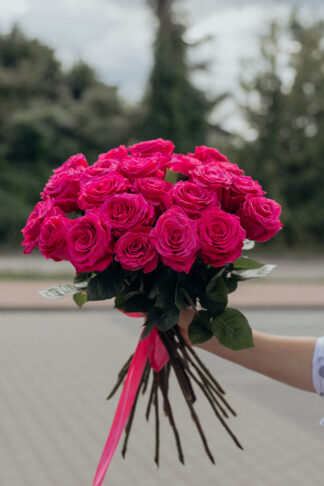 Bukiet różowe róże z dostawą