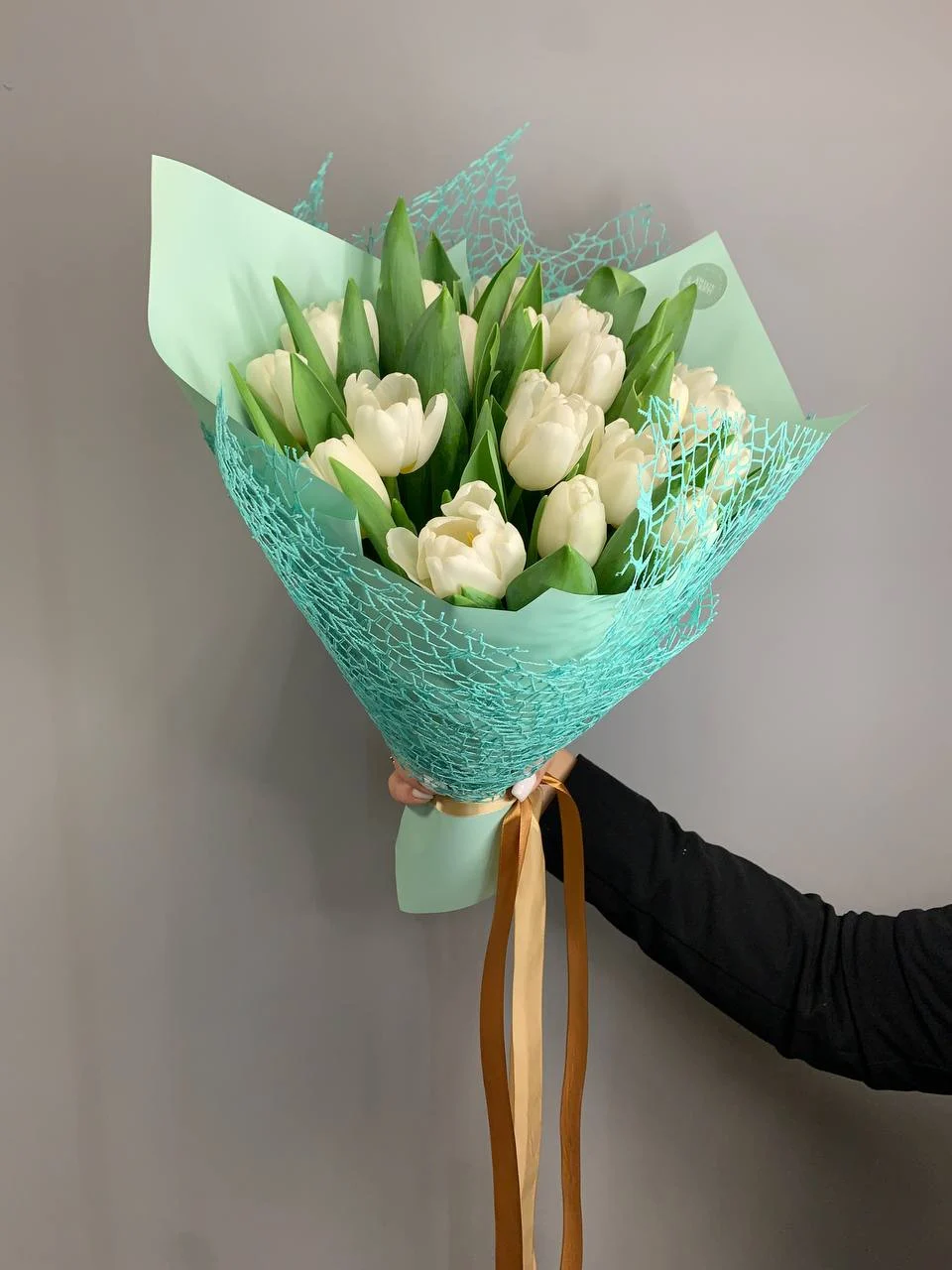Bukiet białych tulipanów z dostawą niska cena Milanówek