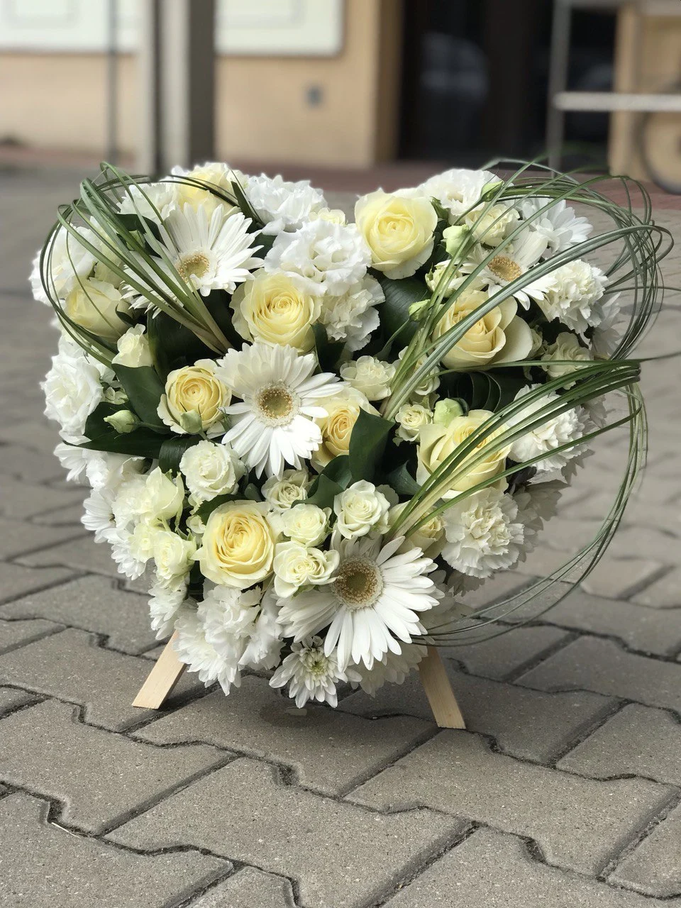 wienieć pogrzebowy w ksztalcie serca Grodzisk Mazowiecki