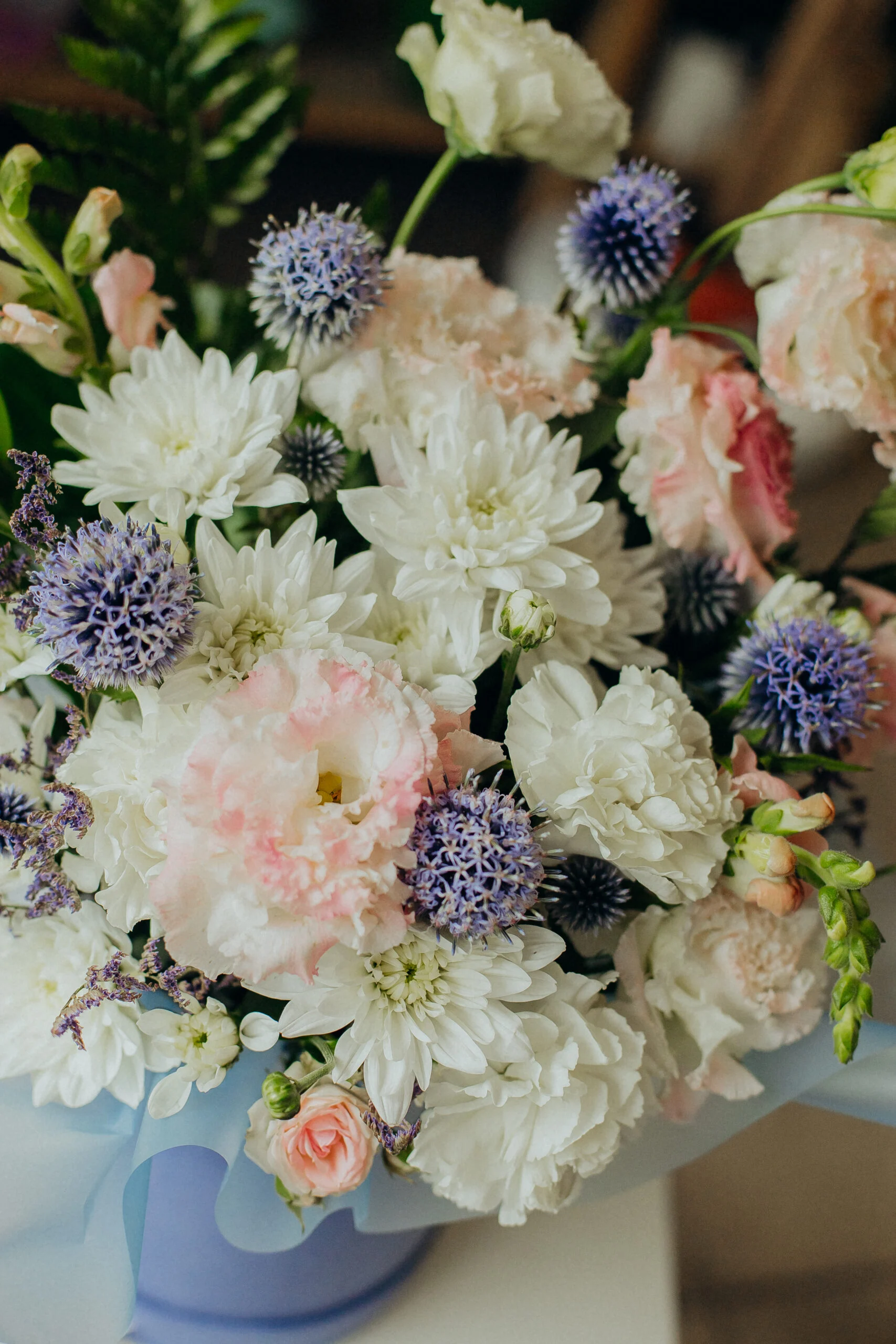 jasne kwiaty w pudełku Pruszków