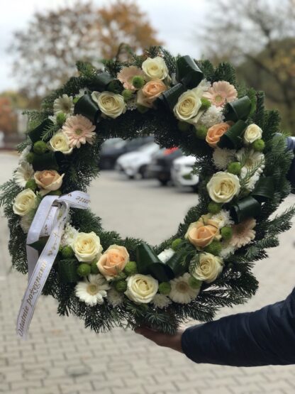 wieniec na cmentarz z żywych kwiatów Warszawa