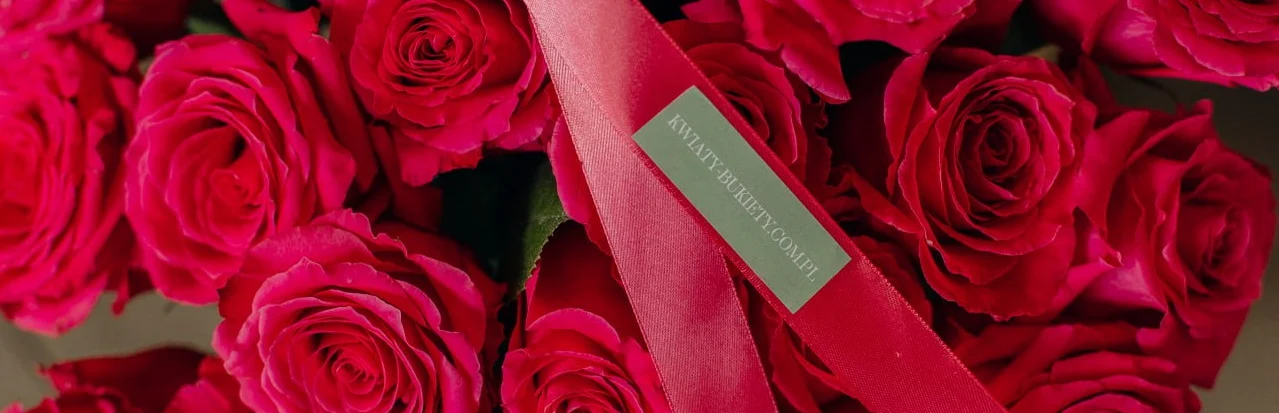 Walentynkowy wyrazisty bukiet czerwonych róż