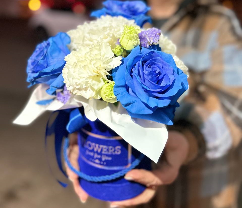 Bukiet z Niebieskimi Kwiatami Pruszków