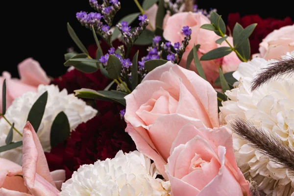 Symbolika kwiatów w polskiej tradycji.