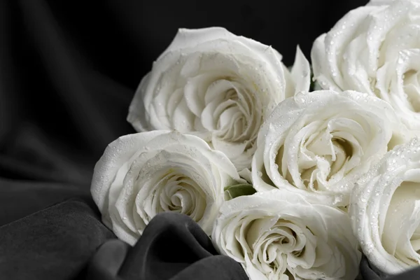 Rośliny na pogrzeb – jakie kwiaty wybrać?