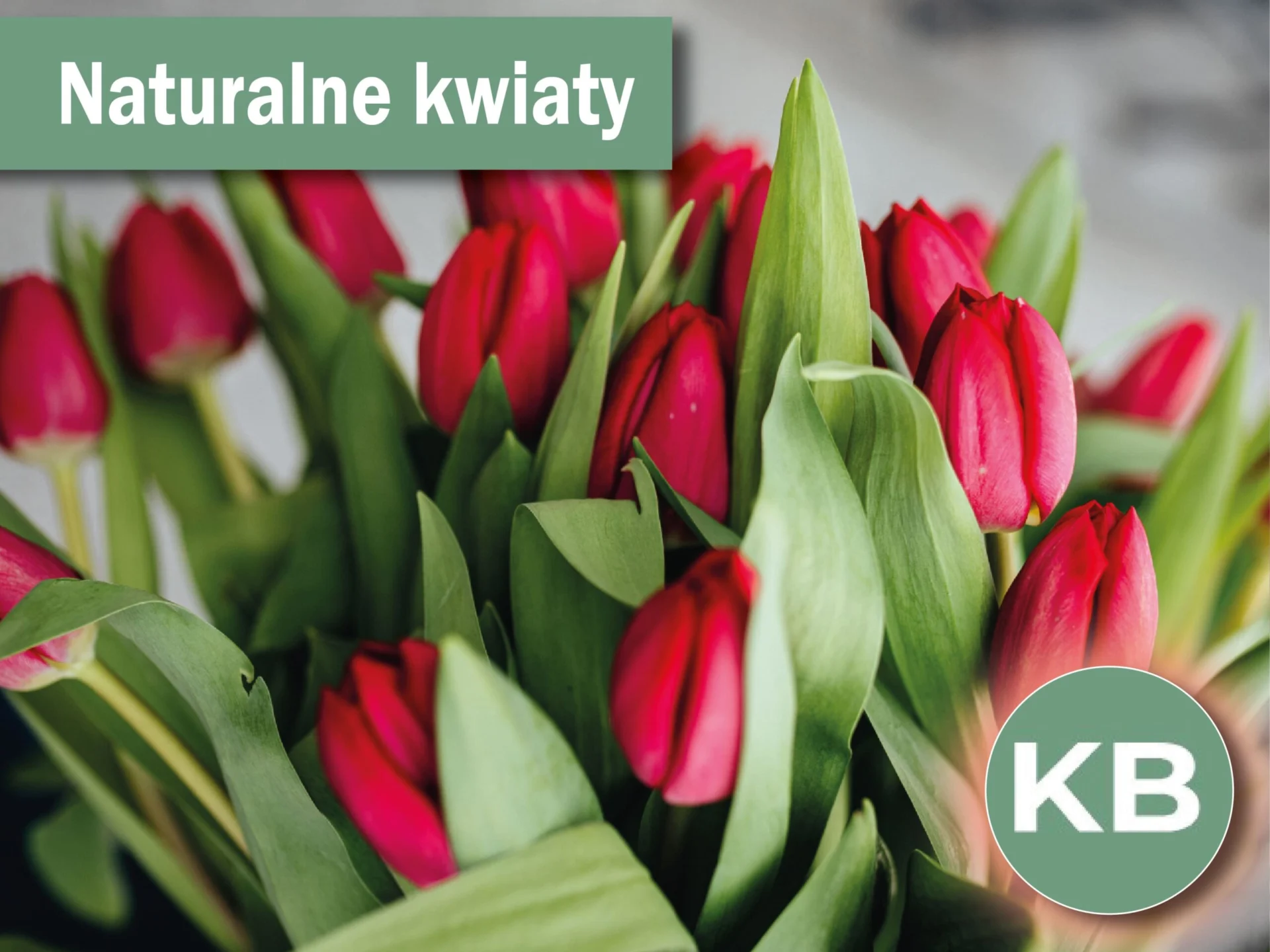 Naturalne kwiaty pozostają modne w 2025 roku.