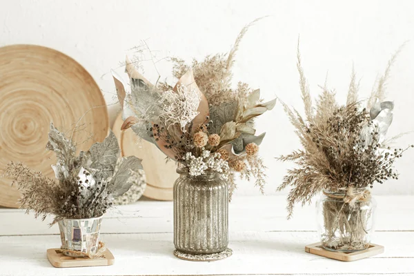 Suszone kwiaty długo zdobią dom.