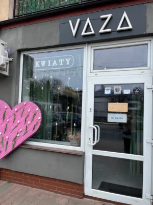 Punkt odbioru zamówień online w kwiaciarni.